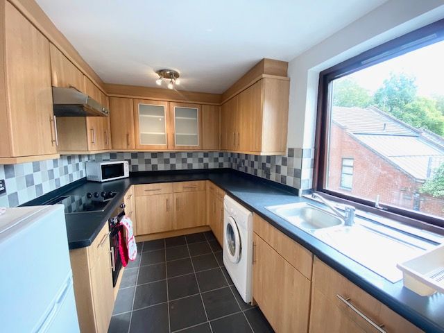 Property photo 2 of 8