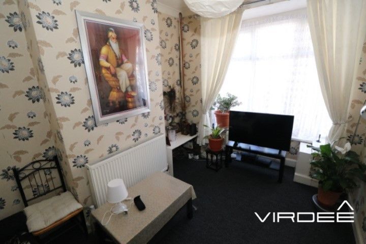 Property photo 2 of 16