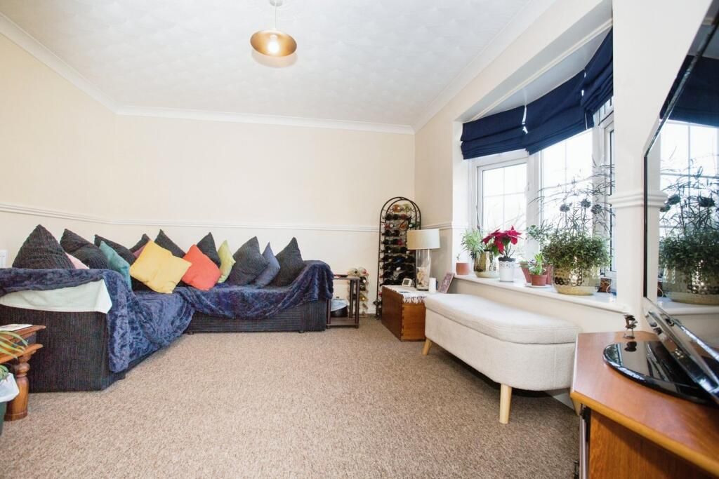 Property photo 2 of 21