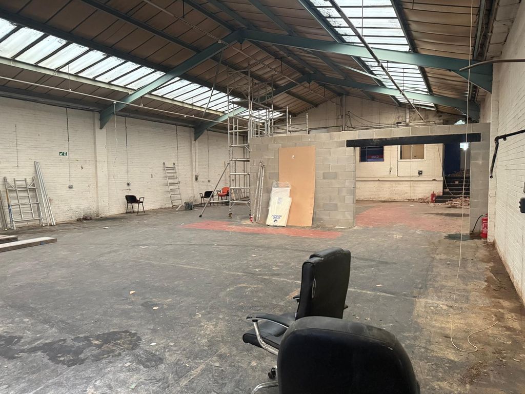 Property photo 3 of 6