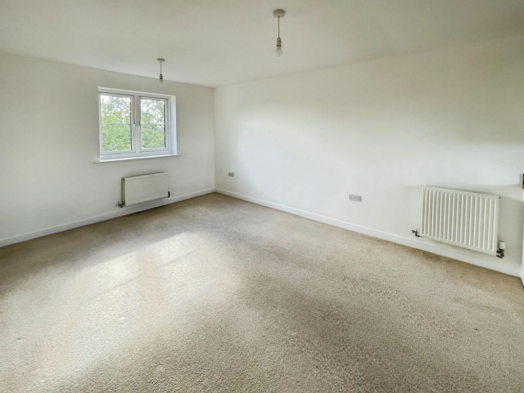 Property photo 2 of 8 Living Room