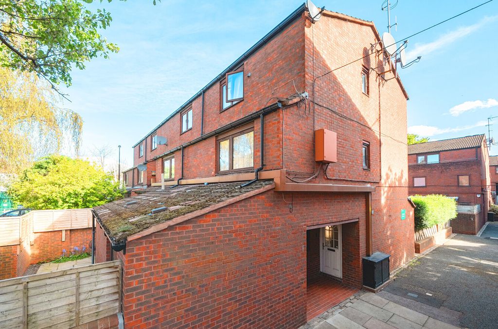 Property photo 3 of 9 1439310-2-69Ddfe0...
