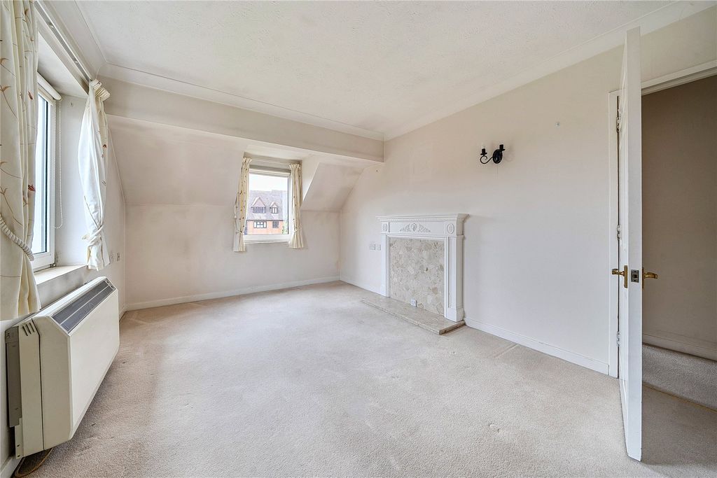 Property photo 3 of 17 Picture No. 14