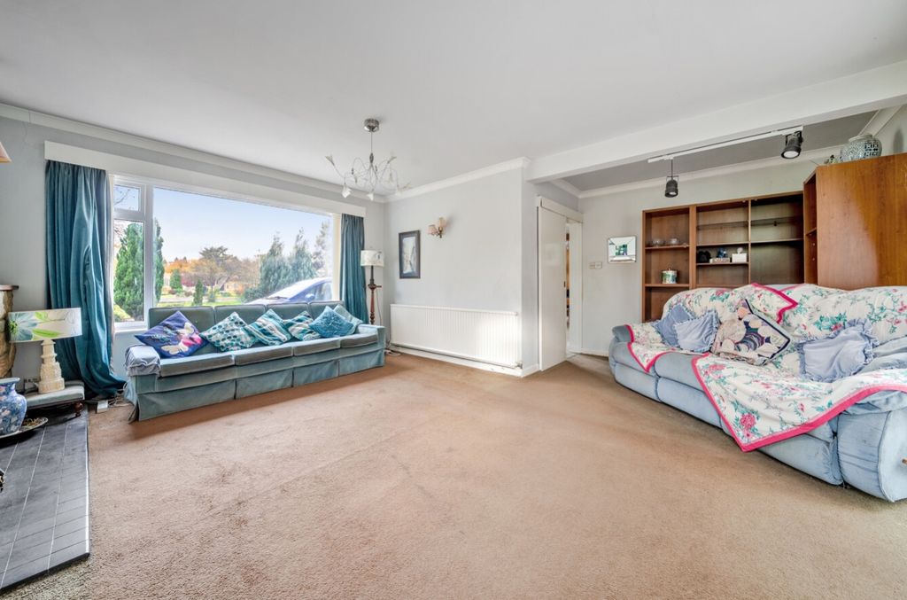 Property photo 2 of 13 1375999-8-690894973c1F5