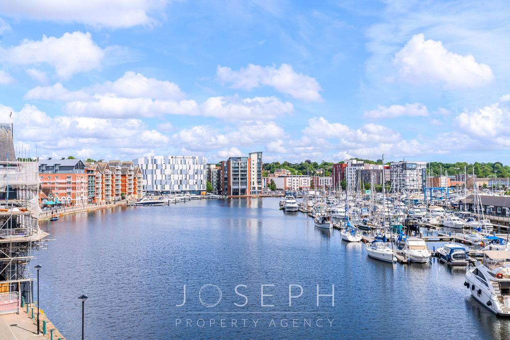 Additional image 23 of 2 bed penthouse for saleKey Street, Ipswich IP4