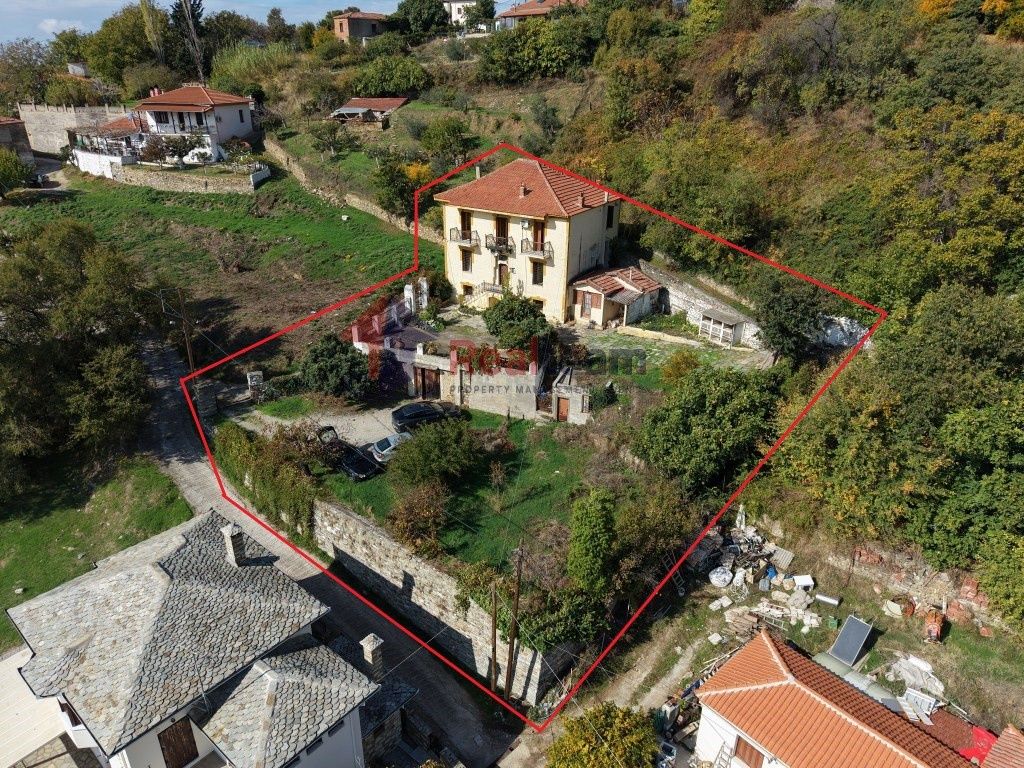 Property photo 2 of 29