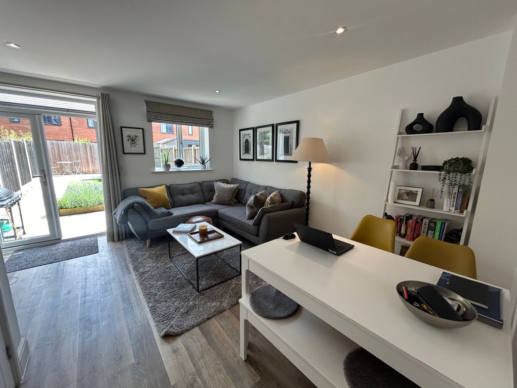 Property photo 2 of 13 Image