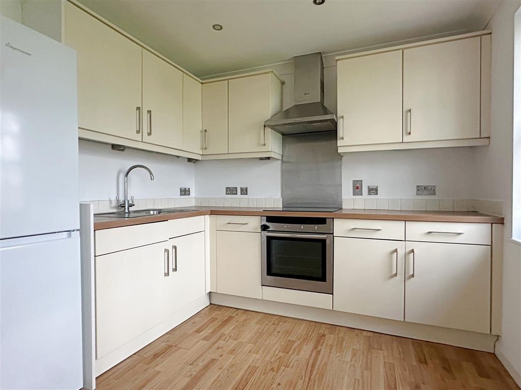 Property photo 2 of 14 Img_1952.Jpg