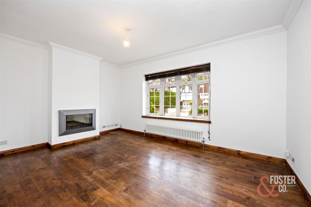 Property photo 3 of 23 Valley Drive_99-013.Jpg