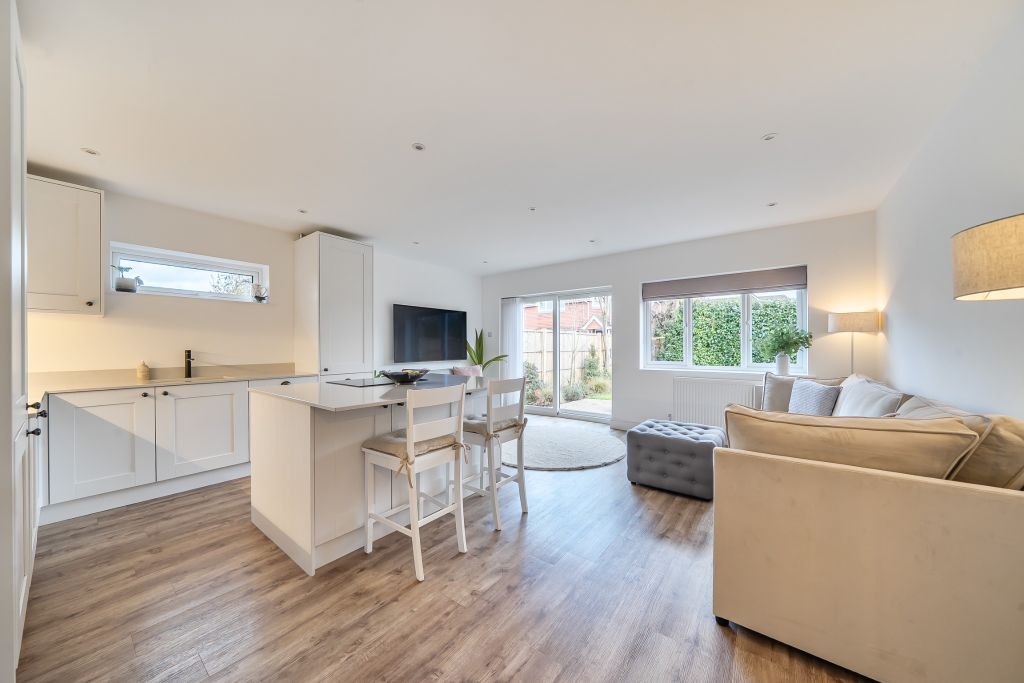 Property photo 2 of 18