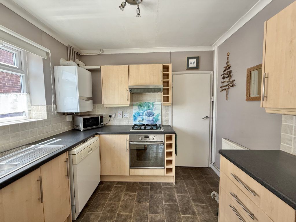 Property photo 3 of 12