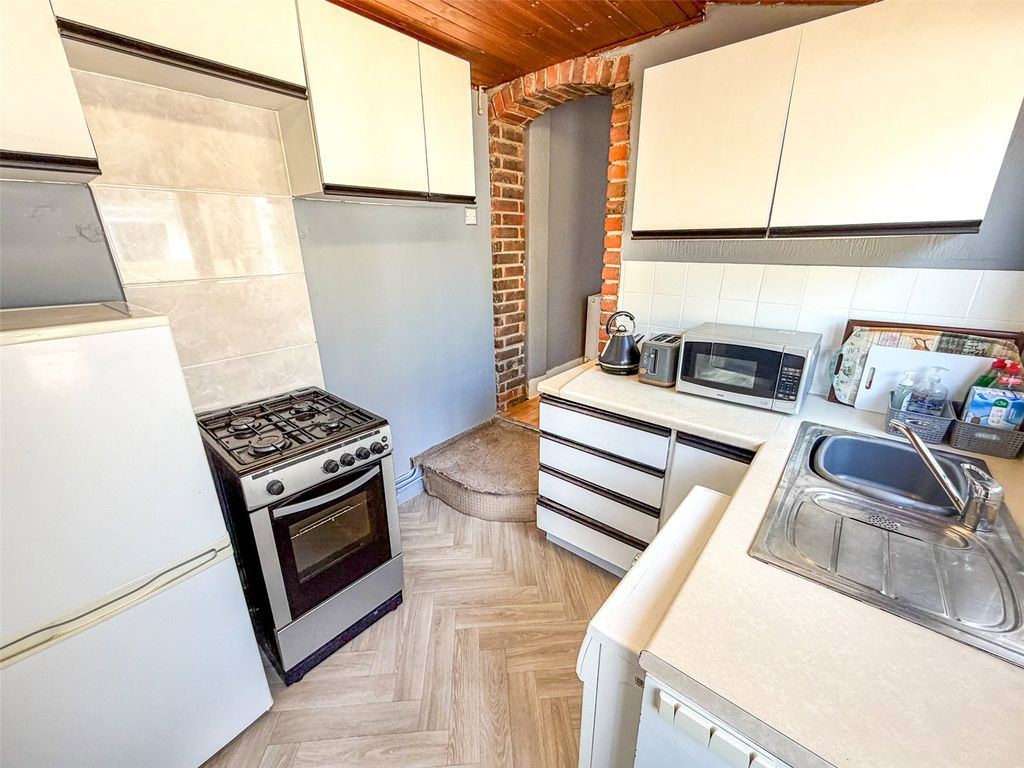 Additional image 5 of 3 bed semi-detached house for saleVine Street, Aldershot, Hampshire GU11
