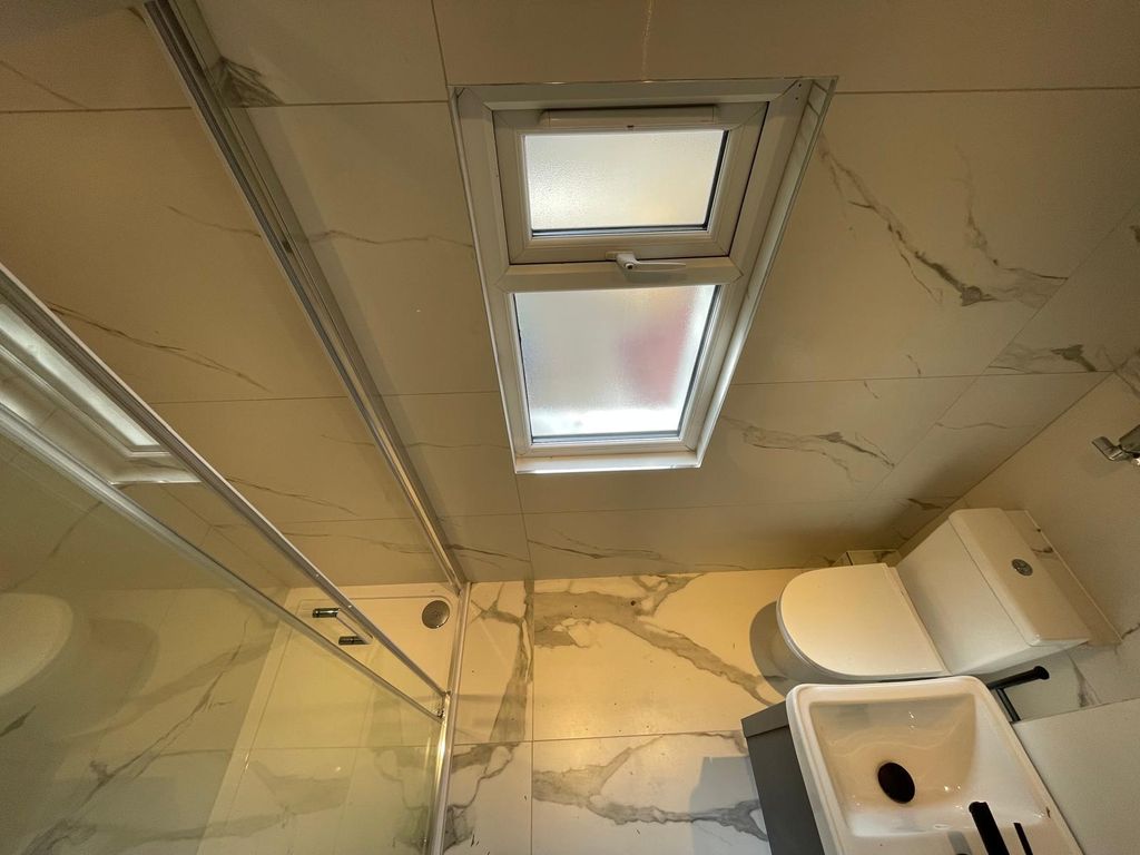 Property photo 2 of 3 Gallery