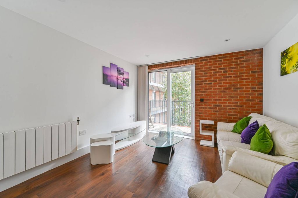 Property photo 3 of 14