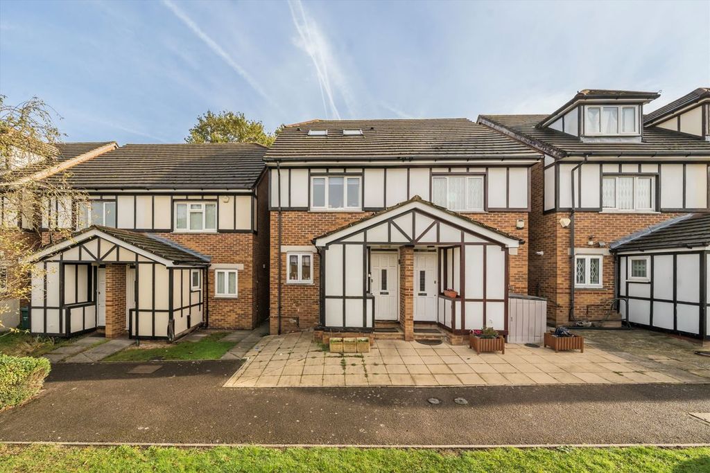 Property photo 1 of 12