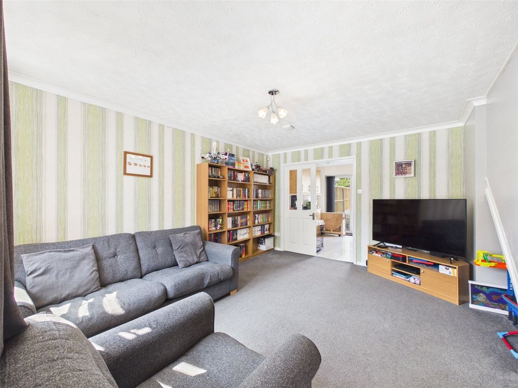 Property photo 2 of 17 Picture No. 13