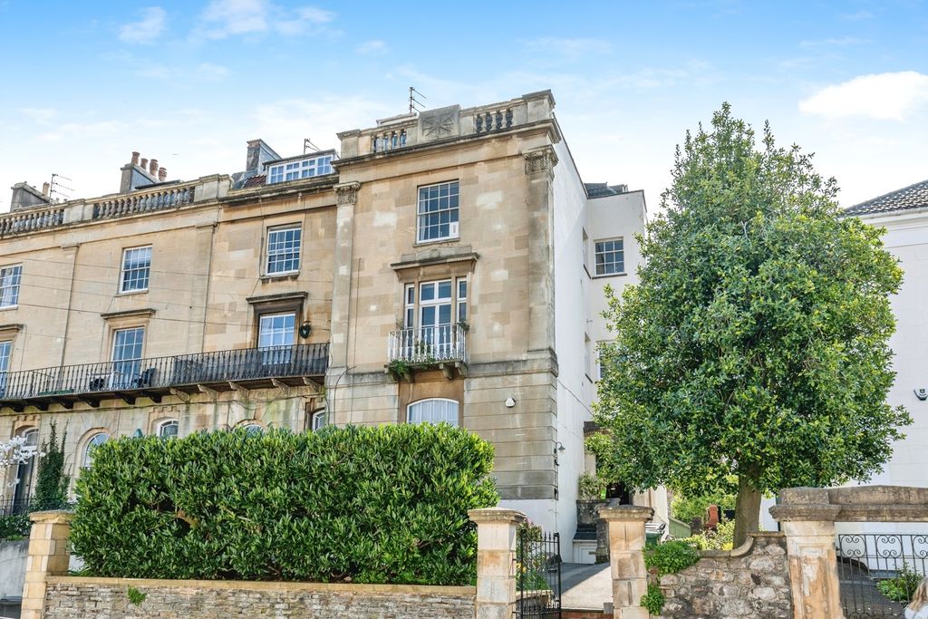 Property photo 1 of 19 Photo