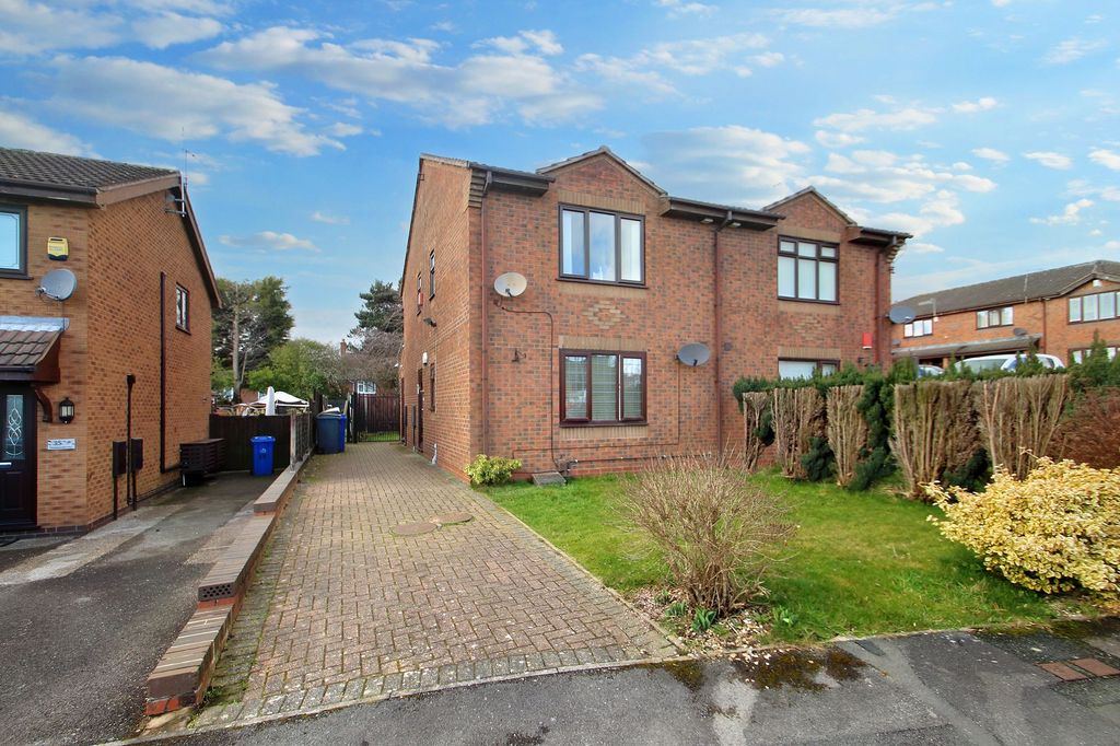 Property photo 1 of 9