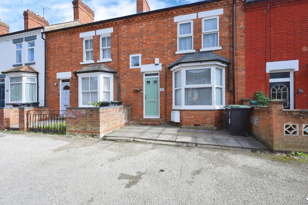 Property photo 1 of 16