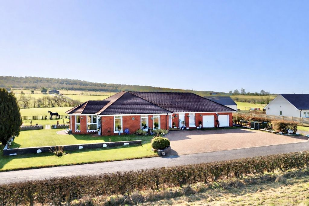 Property photo 1 of 42 Photo 39