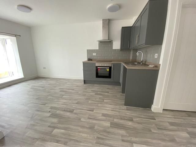 Property photo 1 of 4 Kitchen