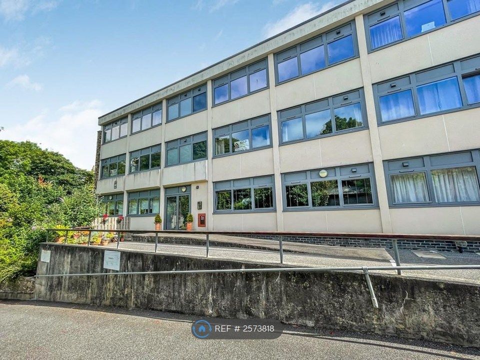 Property photo 1 of 6
