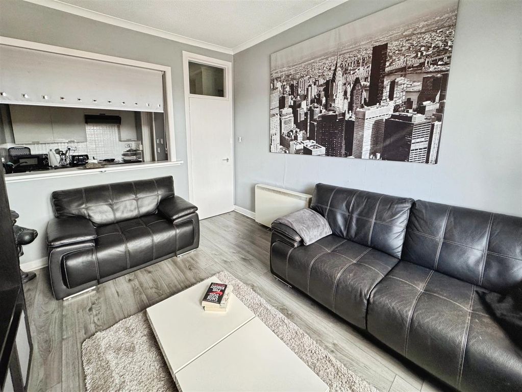 Property photo 3 of 13 3.Jpg