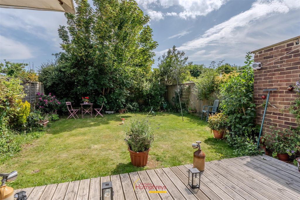 Property photo 3 of 12 Spitlefield -14.Jpg
