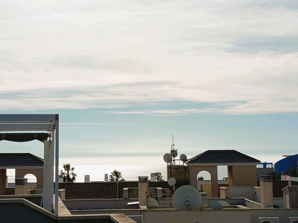 Property photo 3 of 32