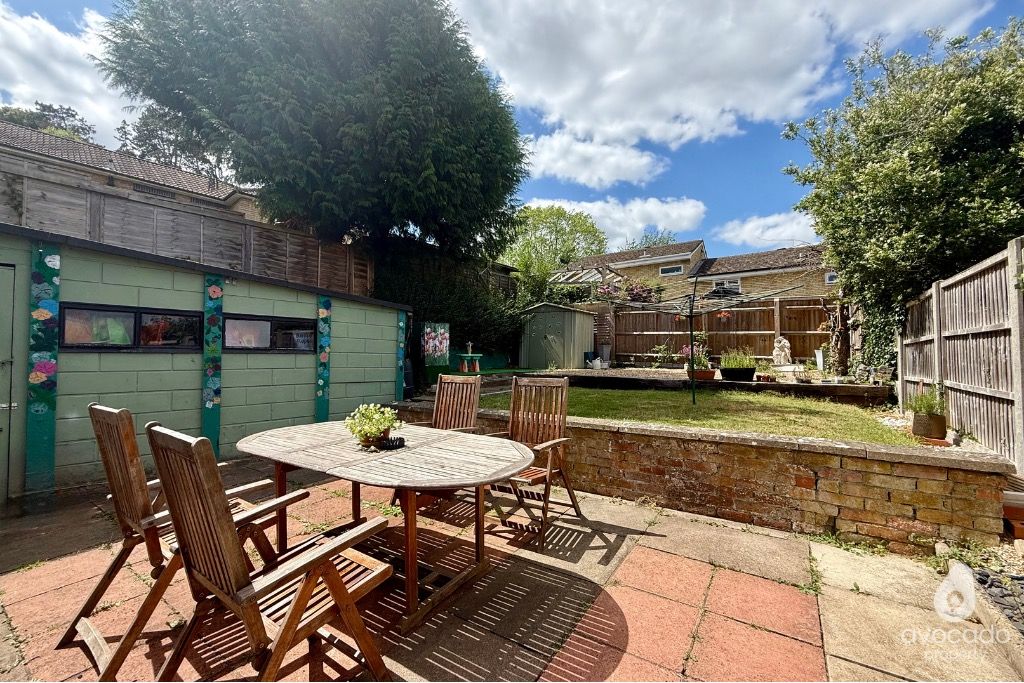 Property photo 2 of 17 4315635