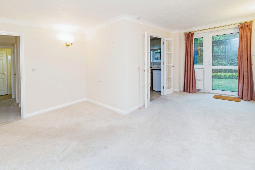 Property photo 3 of 15