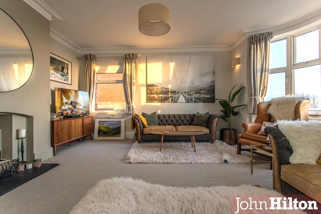 Property photo 3 of 47 Bristol Gate82.Jpg