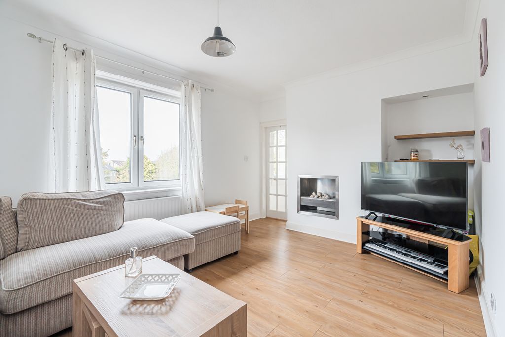 Property photo 2 of 19 Property Image 2