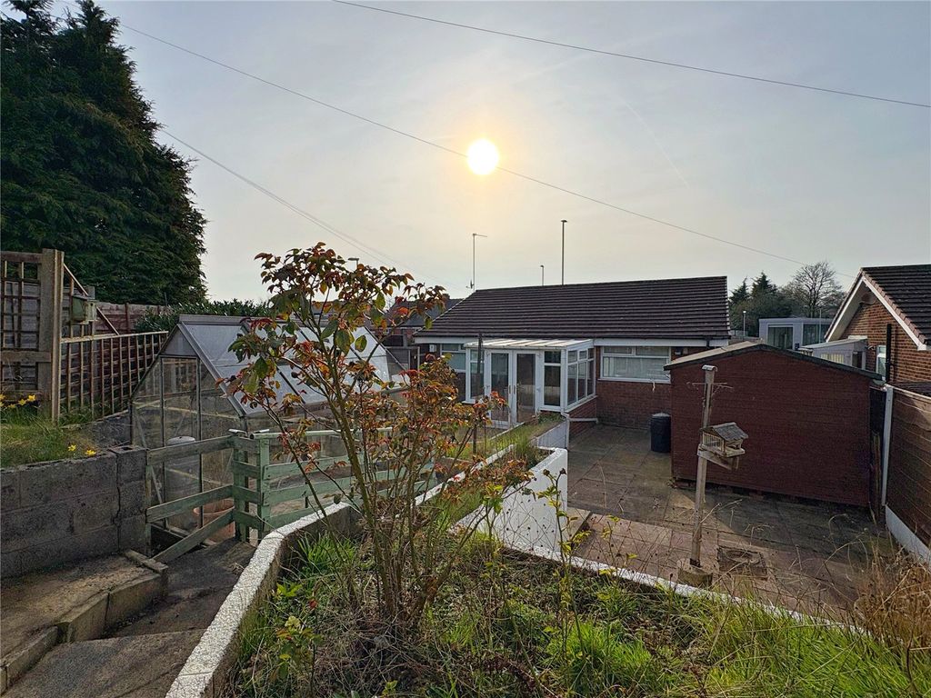Property photo 2 of 22 Picture No. 20