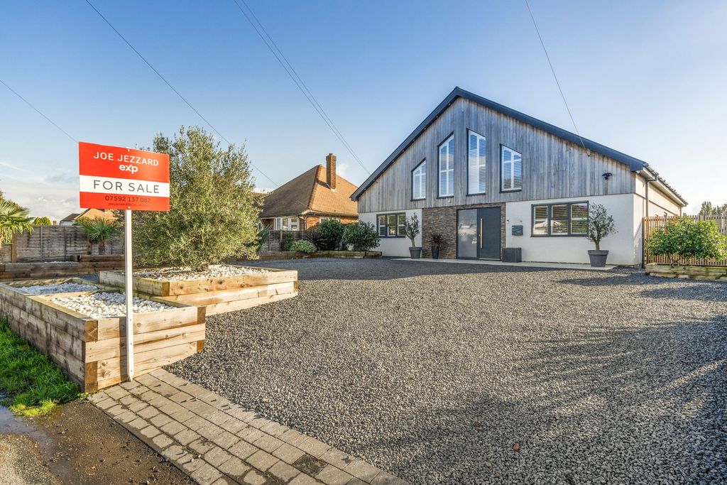 Property photo 1 of 30
