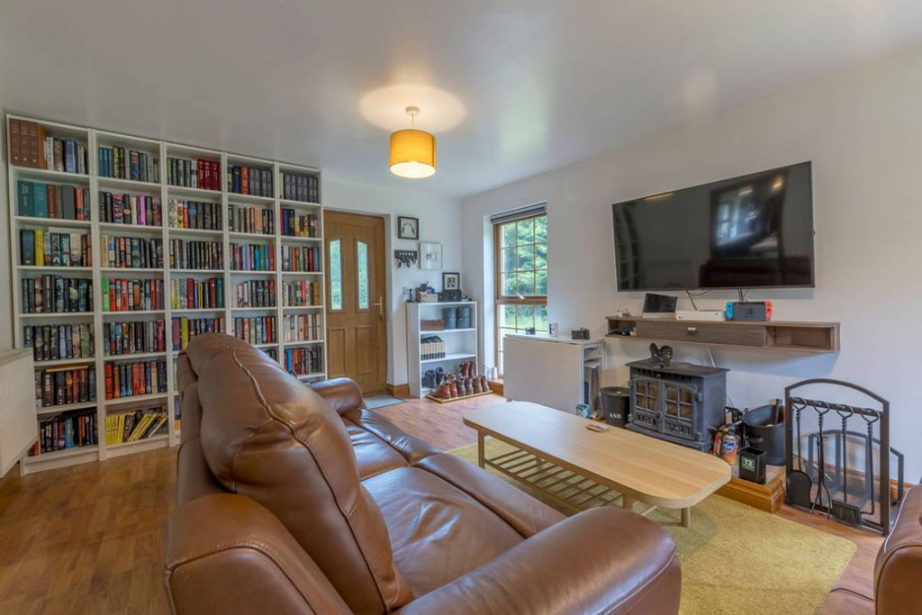 Property photo 3 of 29