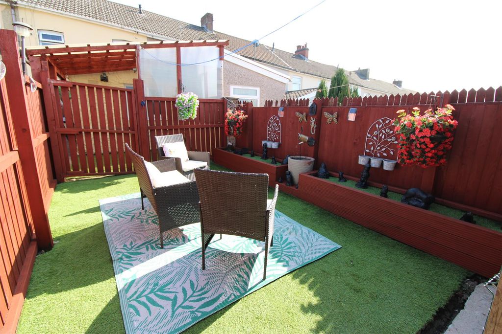 Property photo 3 of 15