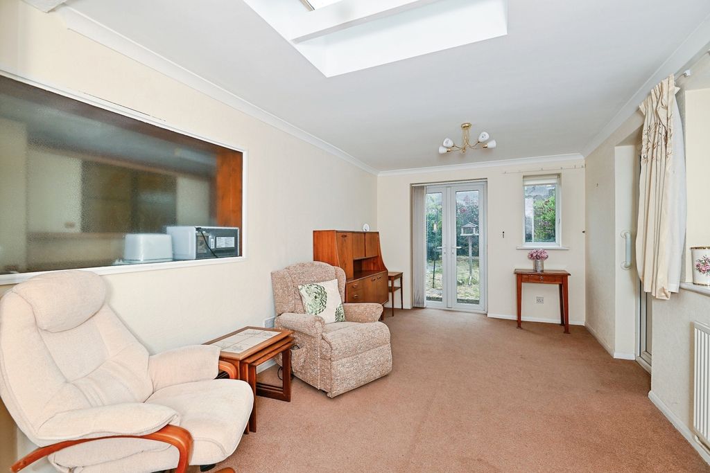 Property photo 2 of 11 Pbox-Img.Jpg