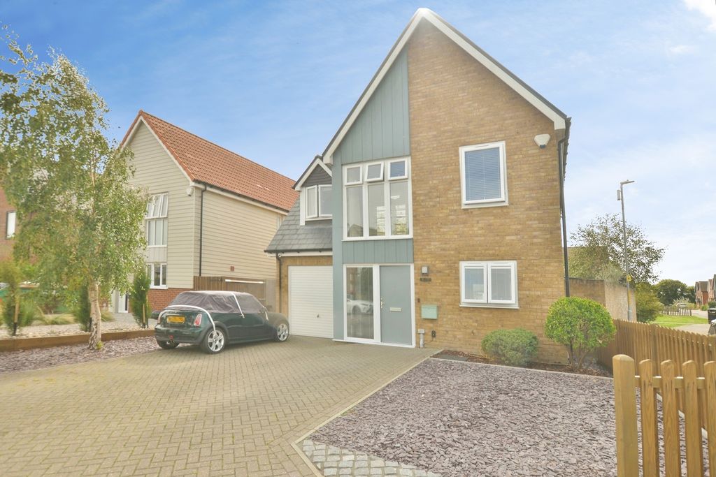 Property photo 1 of 24 Pbox-Img.Jpg
