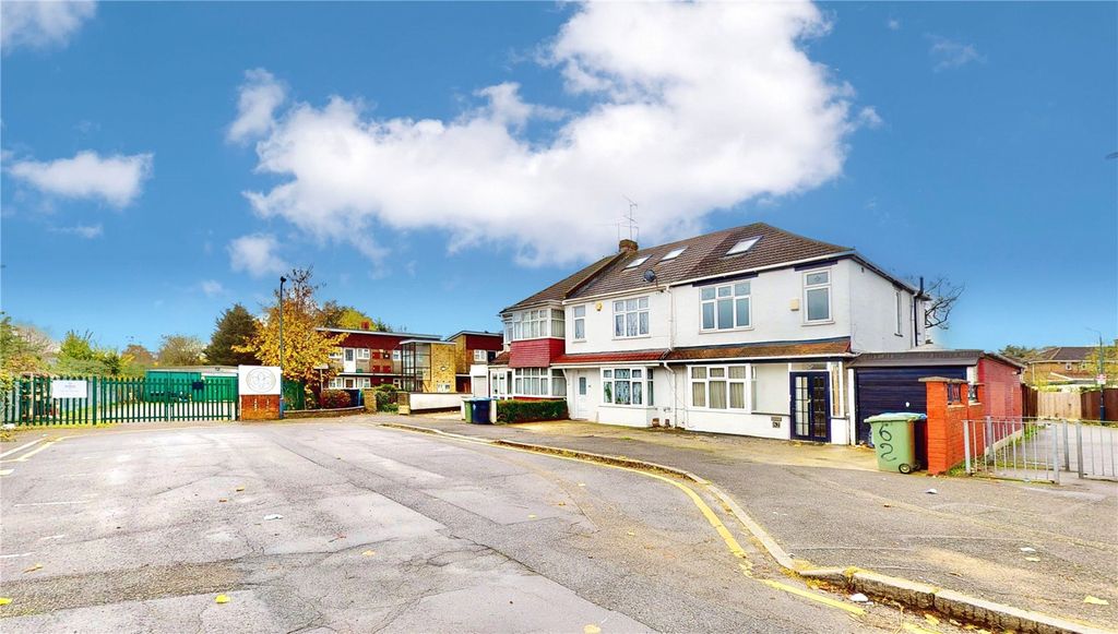 Property photo 1 of 17 Picture No. 01