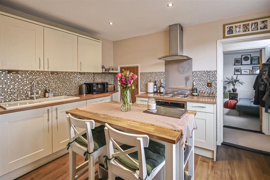 Property photo 2 of 11 9_69205.Jpg