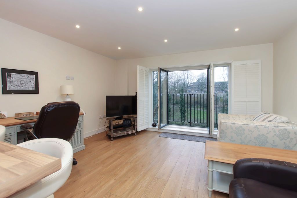 Property photo 2 of 12 Photo 8