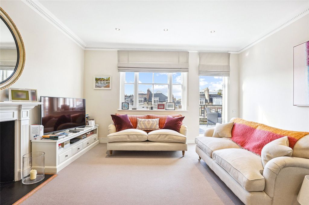 Property photo 1 of 10 Reception Room
