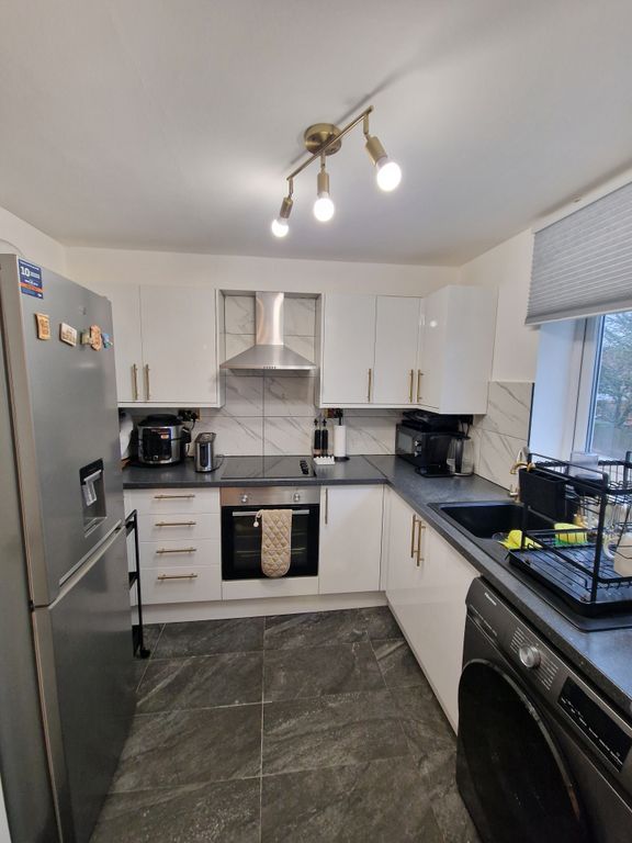 Property photo 3 of 6 20260109_112847