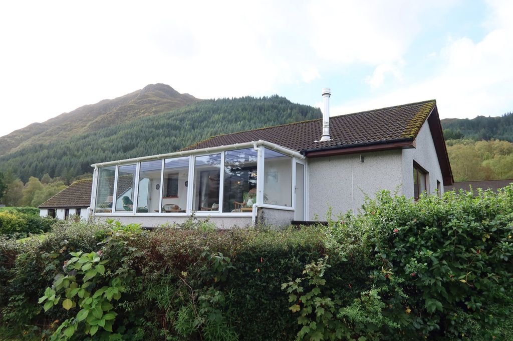 Property photo 2 of 66