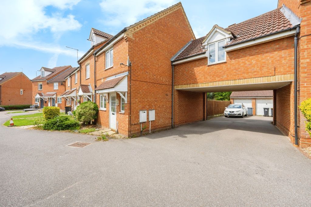 Property photo 2 of 15