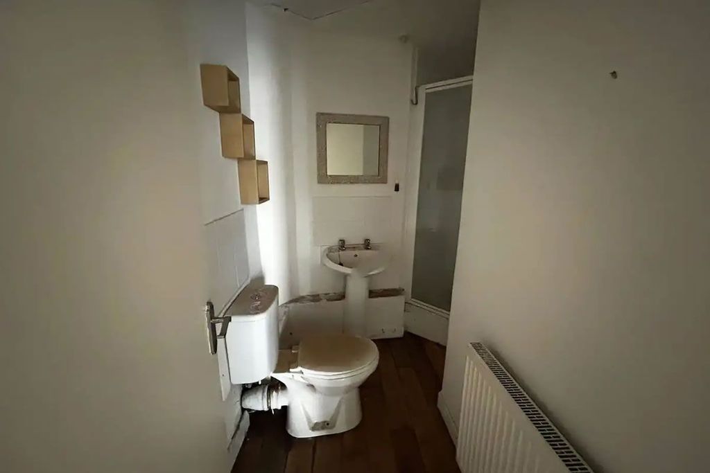 Property photo 3 of 8