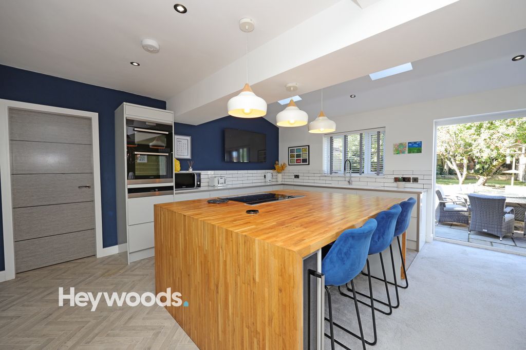 Property photo 3 of 34 0F1A2745