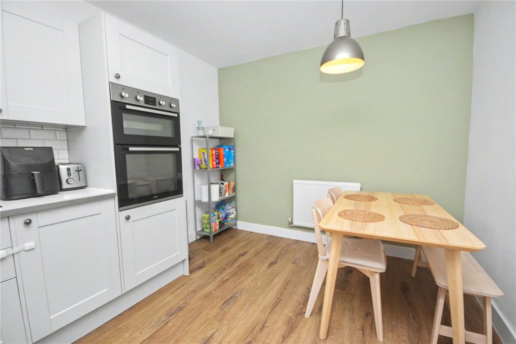 Property photo 3 of 15 Picture No. 35