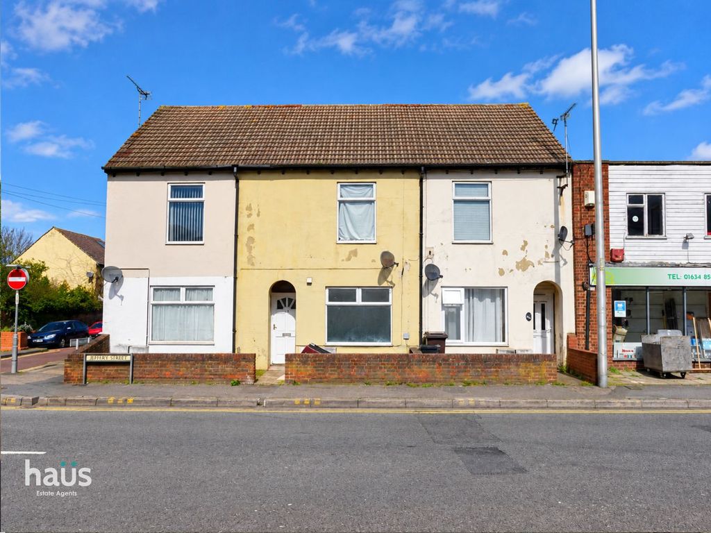 Property photo 1 of 12